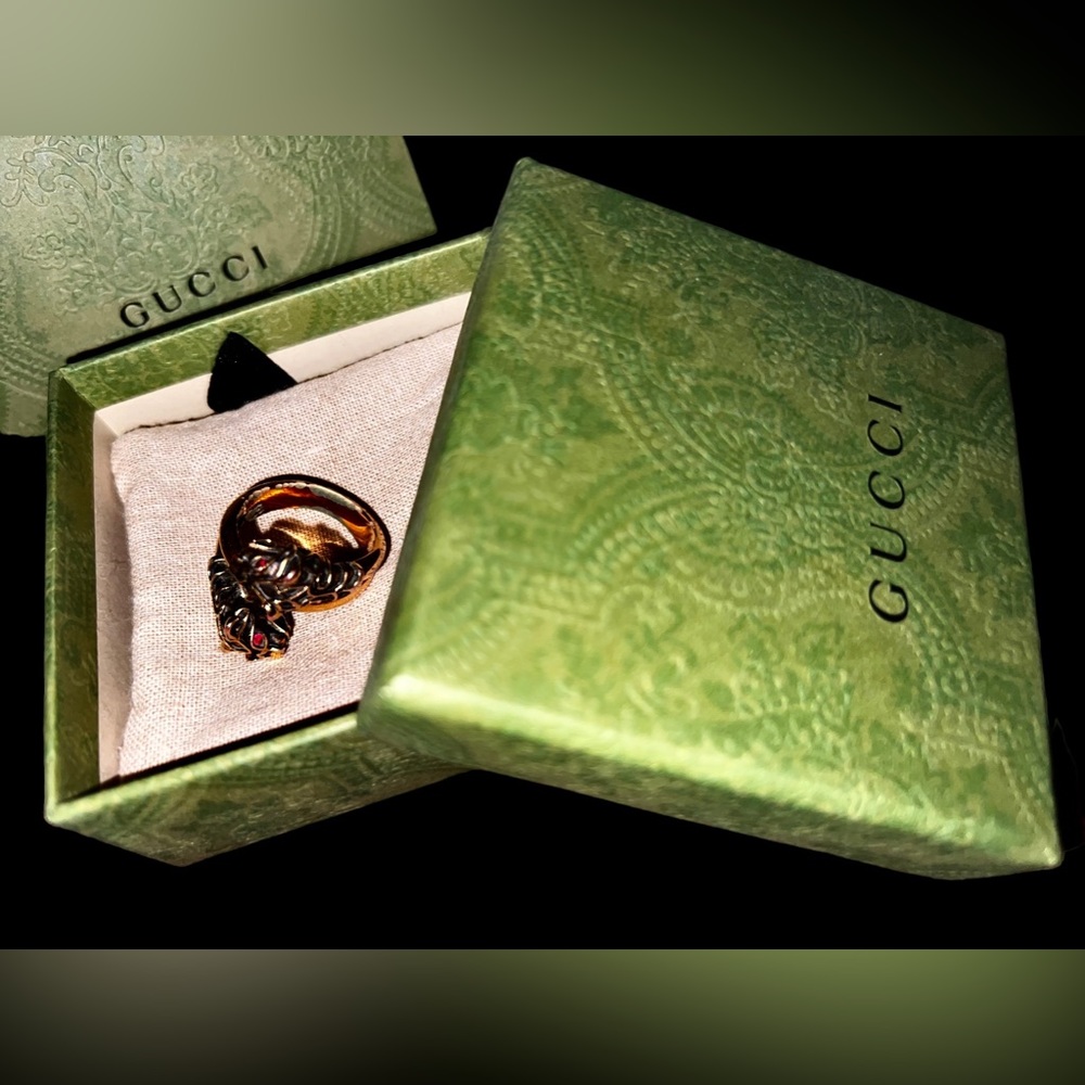 Gucci ‘Twist’ Tiger Head (Red Crystal Eyes) Double Banded Ring - Picture 3 of 13